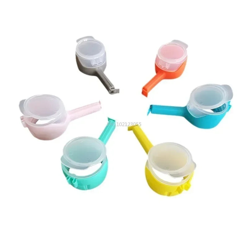 Seal Pour Clips