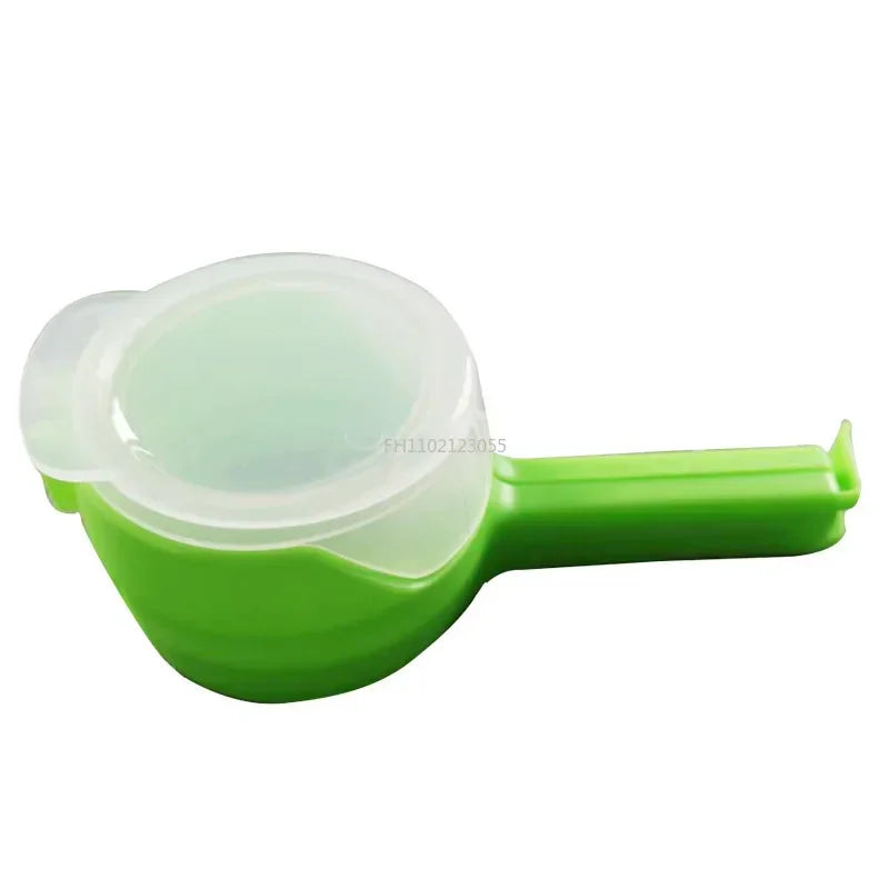 Seal Pour Clips